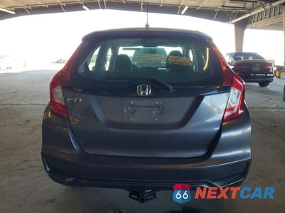 Zdjęcie 6 z 13 samochodu: 2019 HONDA FIT LX VIN:3HGGK5H48KM704896 - miniatura
