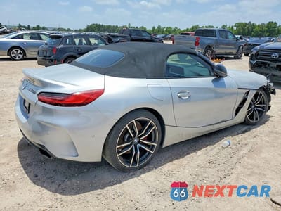 Trzecie zdjęcie samochodu z tyłu: 2021 BMW Z4 M40I VIN:WBAHF9C06MWX22560 - miniatura