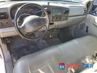 Zdjęcie 8 z 12 samochodu: 2005 FORD F250 SUPER DUTY VIN:1FTSX20515EC09222 - miniatura