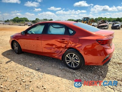 Drugie zdjęcie samochodu z przodu: 2023 KIA FORTE LXS VIN:3KPF24ADXPE509463 - miniatura