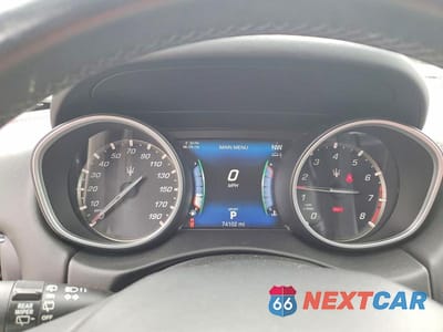 Zdjęcie 9 z 14 samochodu: 2017 MASERATI LEVANTE SPORT VIN:ZN661XUS7HX238652 - miniatura