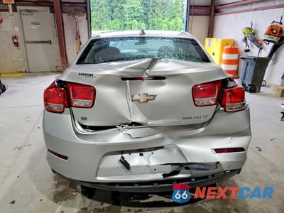 Zdjęcie 6 z 13 samochodu: 2015 CHEVROLET MALIBU 1LT VIN:1G11C5SL4FU153572 - miniatura