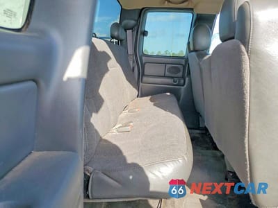 Zdjęcie 10 z 12 samochodu: 2004 CHEVROLET SILVERADO C2500 HEAVY DUTY VIN:1GCHC29U54E185439 - miniatura