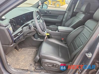 Zdjęcie 7 z 12 samochodu: 2025 HYUNDAI SANTA FE CALLIGRAPHY VIN:5NMP5DGL3SH084356 - miniatura