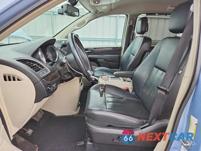 Zdjęcie 7 z 13 samochodu: 2013 CHRYSLER TOWN & COUNTRY TOURING L VIN:2C4RC1CG4DR569751 - miniatura