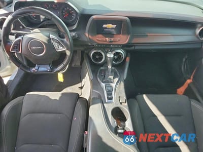 Zdjęcie 8 z 12 samochodu: 2020 CHEVROLET CAMARO LS VIN:1G1FB3DX9L0118896 - miniatura