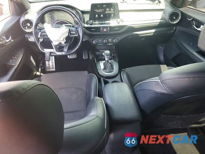 Zdjęcie 8 z 12 samochodu: 2020 KIA FORTE GT LINE VIN:3KPF34AD8LE245537 - miniatura