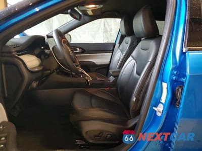 Zdjęcie 7 z 14 samochodu: 2025 JEEP COMPASS LIMITED VIN:3C4NJDCN8ST506988 - miniatura