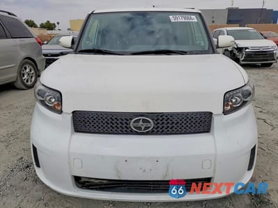 Piąte zdjęcie samochodu w środku: 2009 TOYOTA SCION XB VIN:JTLKE50E491077677 - miniatura