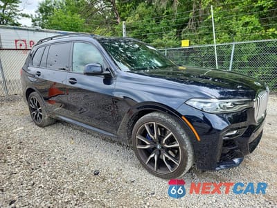 Czwarte zdjęcie samochodu z boku: 2019 BMW X7 XDRIVE50I VIN:5UXCX4C54KLS38165 - miniatura