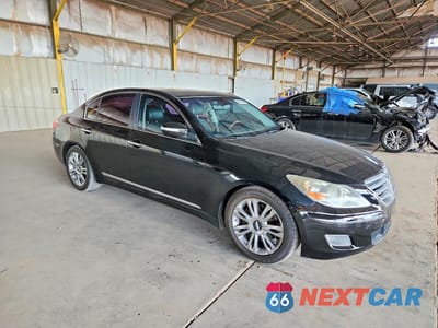 Czwarte zdjęcie samochodu z boku: 2011 HYUNDAI GENESIS 4.6L VIN:KMHGC4DF2BU121423 - miniatura