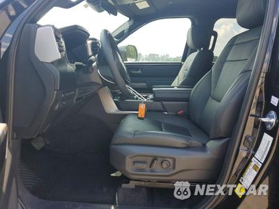 Zdjęcie 7 z 12 samochodu: 2025 TOYOTA TUNDRA SR5 VIN:5TFLA5DB0SX320450 - miniatura