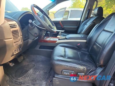 Zdjęcie 7 z 13 samochodu: 2005 INFINITI QX56 BASE VIN:5N3AA08C85N801269 - miniatura
