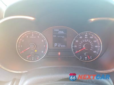Zdjęcie 9 z 12 samochodu: 2015 KIA FORTE LX VIN:KNAFK4A62F5408085 - miniatura