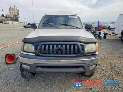 Piąte zdjęcie samochodu w środku: 2001 TOYOTA TACOMA XTRACAB PRERUNNER VIN:5TESM92N31Z852659 - miniatura