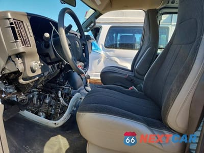Zdjęcie 7 z 13 samochodu: 2024 CHEVROLET EXPRESS G2500 VIN:1GCWGAFP9R1210474 - miniatura