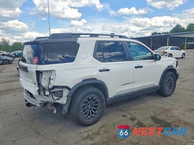 Trzecie zdjęcie samochodu z tyłu: 2026 HONDA PASSPORT TRAIL SPORT VIN:5FNYF9H52TB023372 - miniatura