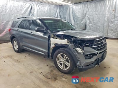 Czwarte zdjęcie samochodu z boku: 2024 FORD EXPLORER XLT VIN:1FMSK7DHXRGA04228 - miniatura