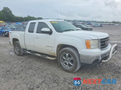 Czwarte zdjęcie samochodu z boku: 2008 GMC SIERRA K1500 VIN:1GTEK19J38Z176629 - miniatura