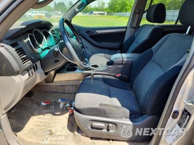 Zdjęcie 7 z 13 samochodu: 2006 TOYOTA 4RUNNER SPORT EDITION VIN:JTEBU14R668058292 - miniatura