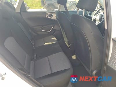 Zdjęcie 10 z 12 samochodu: 2025 KIA SOUL LX VIN:KNDJ23AU7S7932692 - miniatura