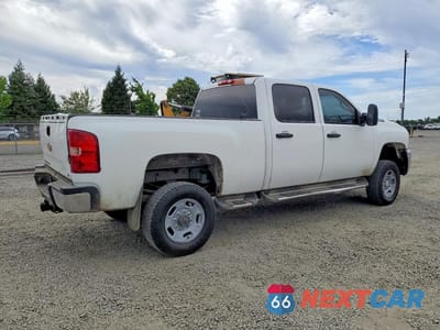 Trzecie zdjęcie samochodu z tyłu: 2011 CHEVROLET SILVERADO K3500 LT VIN:1GC4K0C81BF243569 - miniatura