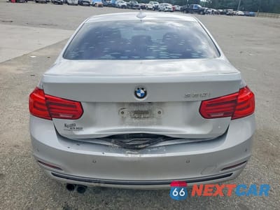Zdjęcie 6 z 12 samochodu: 2017 BMW 330 I VIN:WBA8B9G53HNU50319 - miniatura