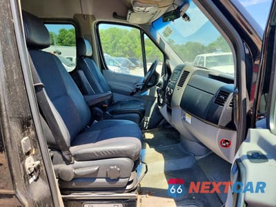 Piąte zdjęcie samochodu w środku: 2015 MERCEDES-BENZ SPRINTER 2500 VIN:WDZPE8CC7F5955572 - miniatura