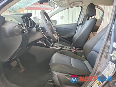 Zdjęcie 7 z 12 samochodu: 2018 TOYOTA YARIS IA BASE VIN:3MYDLBYV3JY326548 - miniatura