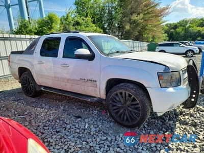Czwarte zdjęcie samochodu z boku: 2009 CHEVROLET AVALANCHE K1500 LT VIN:3GNFK220X9G283262 - miniatura