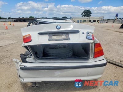 Zdjęcie 6 z 13 samochodu: 2005 BMW 325 I VIN:WBAET37475NJ86960 - miniatura