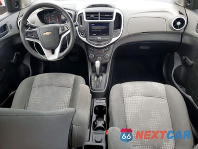 Zdjęcie 8 z 12 samochodu: 2020 CHEVROLET SONIC VIN:1G1JG6SB6L4122062 - miniatura