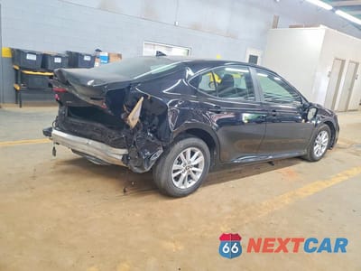 Trzecie zdjęcie samochodu z tyłu: 2025 TOYOTA CAMRY LE VIN:4T1DAACK5SU517738 - miniatura