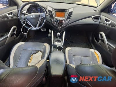 Zdjęcie 8 z 12 samochodu: 2015 HYUNDAI VELOSTER TURBO VIN:KMHTC6AE3FU249259 - miniatura