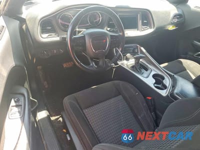Zdjęcie 8 z 12 samochodu: 2020 DODGE CHALLENGER SXT VIN:2C3CDZAG9LH206388 - miniatura