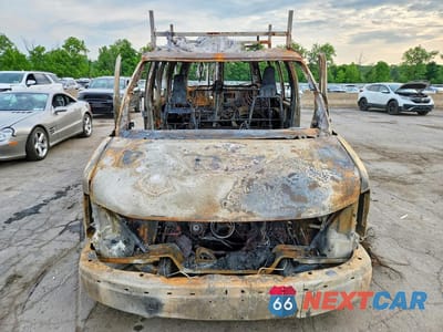Piąte zdjęcie samochodu w środku: 2019 CHEVROLET EXPRESS G2500 LS VIN:1GAWGEFP4K1362216 - miniatura