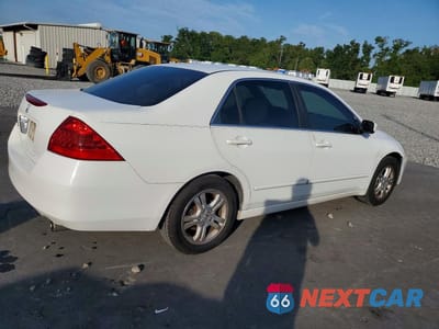 Trzecie zdjęcie samochodu z tyłu: 2006 HONDA ACCORD EX VIN:1HGCM56796A076663 - miniatura