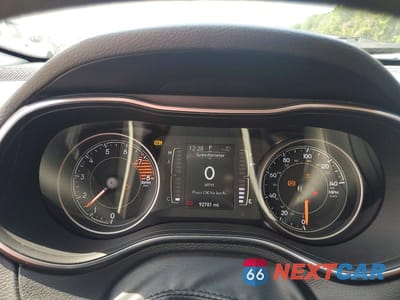 Zdjęcie 9 z 12 samochodu: 2019 JEEP CHEROKEE LATITUDE VIN:1C4PJLCX1KD366535 - miniatura