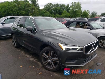 Czwarte zdjęcie samochodu z boku: 2018 VOLVO XC60 T5 VIN:LYV102RK0JB082658 - miniatura