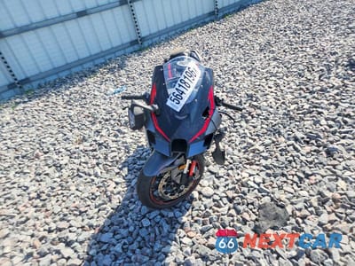 Piąte zdjęcie samochodu w środku: 2022 KAWASAKI ZX1002 M VIN:JKBZXVM13NA002321 - miniatura
