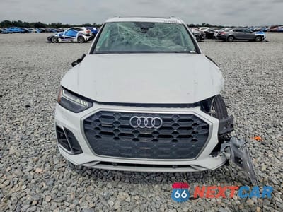 Piąte zdjęcie samochodu w środku: 2023 AUDI Q5 PRESTIGE 45 VIN:WA1FAAFY0P2190238 - miniatura