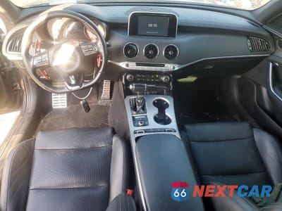 Zdjęcie 8 z 12 samochodu: 2018 KIA STINGER GT VIN:KNAE35LC2J6032427 - miniatura
