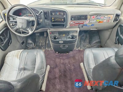 Zdjęcie 8 z 13 samochodu: 1998 GMC SAVANA G3500 VIN:1GJHG39R3W1090550 - miniatura