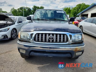 Piąte zdjęcie samochodu w środku: 2002 TOYOTA TACOMA XTRACAB VIN:5TEWN72N92Z898565 - miniatura