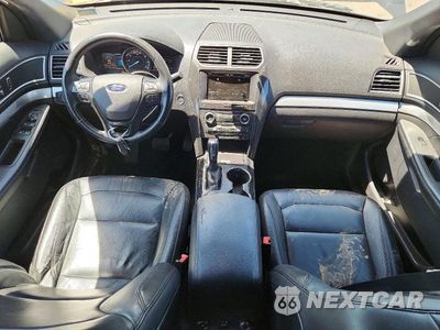 Zdjęcie 8 z 12 samochodu: 2016 FORD EXPLORER XLT VIN:1FM5K8DH1GGB90502 - miniatura