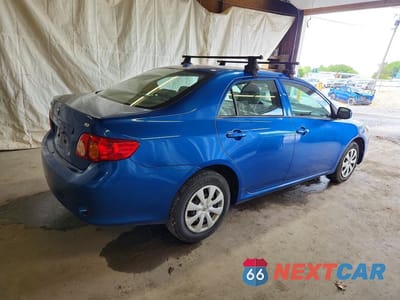 Trzecie zdjęcie samochodu z tyłu: 2010 TOYOTA COROLLA LE VIN:2T1BU4EE4AC220497 - miniatura