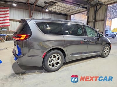 Trzecie zdjęcie samochodu z tyłu: 2023 CHRYSLER PACIFICA LIMITED VIN:2C4RC1GG8PR575020 - miniatura