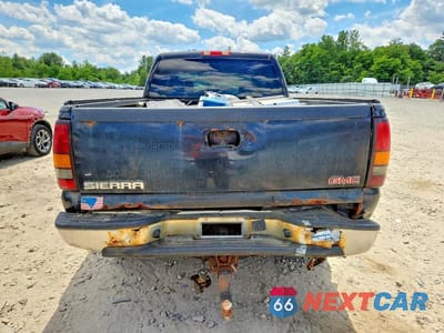 Zdjęcie 6 z 12 samochodu: 2005 GMC SIERRA K2500 HEAVY DUTY VIN:1GTHK23UX5F864436 - miniatura