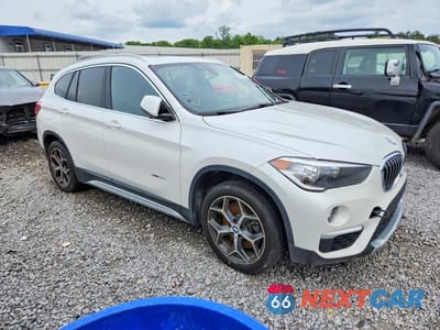 Czwarte zdjęcie samochodu z boku: 2018 BMW X1 SDRIVE28I VIN:WBXHU7C31J5H42519 - miniatura