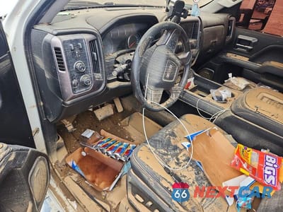 Zdjęcie 8 z 12 samochodu: 2018 GMC SIERRA K1500 SLT VIN:3GTU2NEC3JG306408 - miniatura